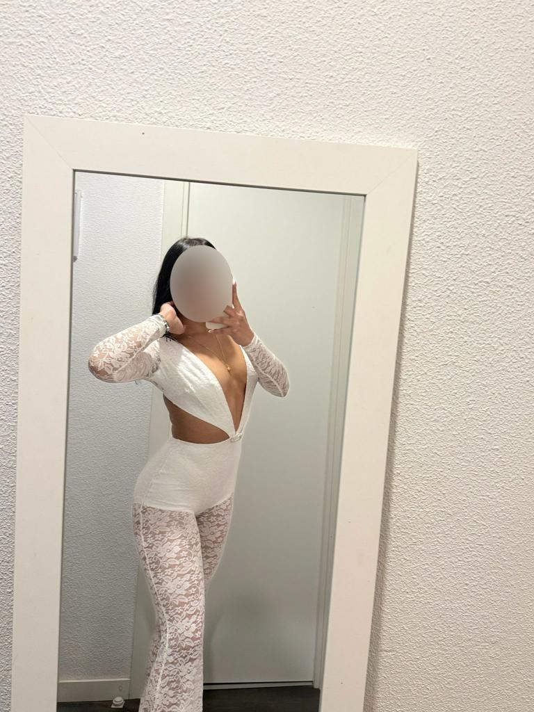 680726959: Chica busca chico en Madrid