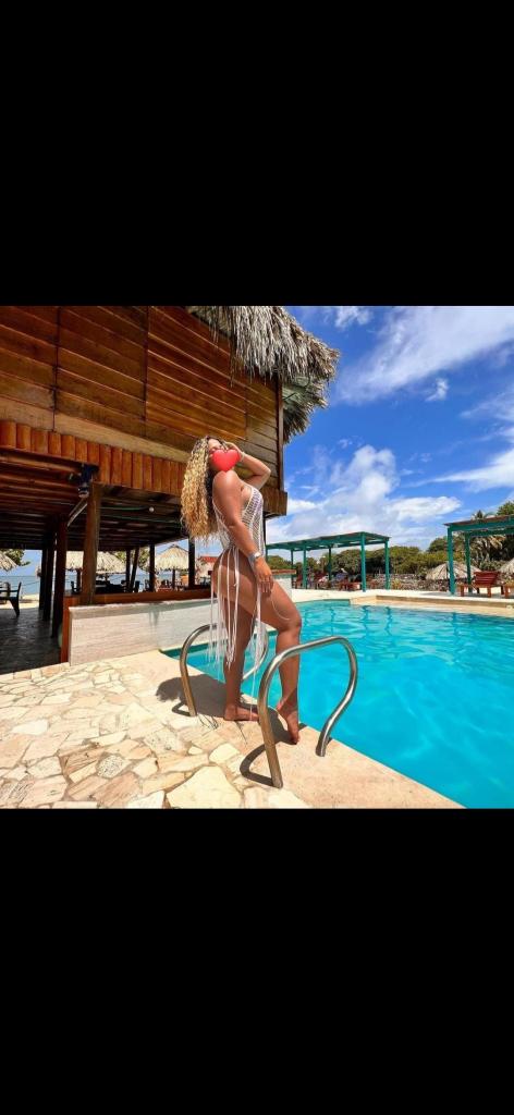 Chica busca chico en Cádiz: 