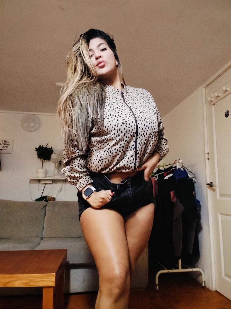 684786528: Chica busca chico en Tenerife