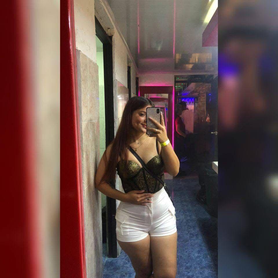 Chica busca chico en Ibiza: 