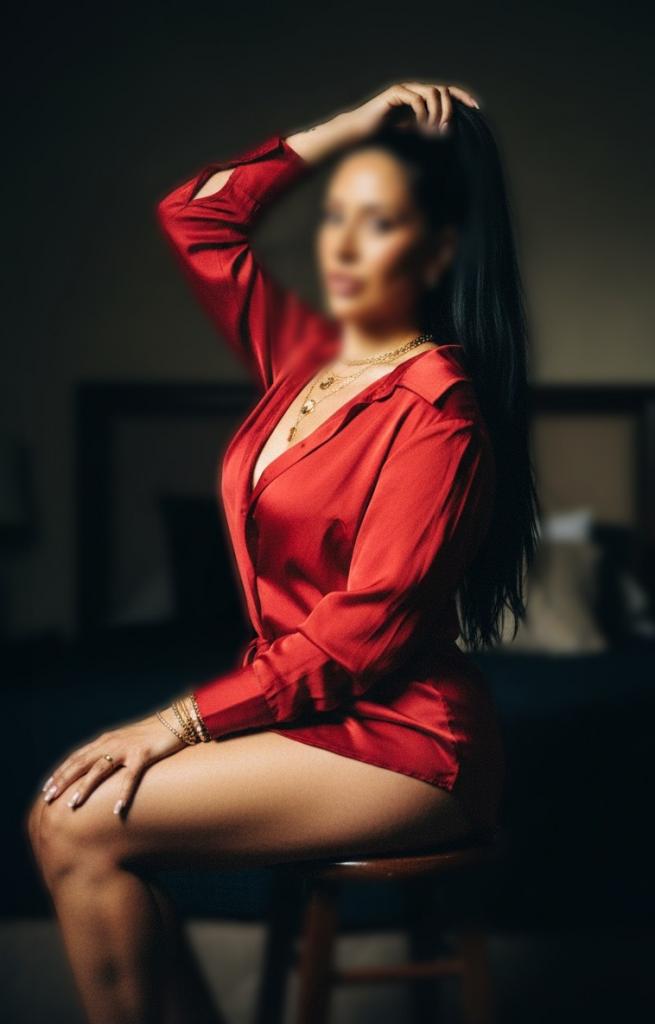 Chica busca chico en Granada: Chica busca chico