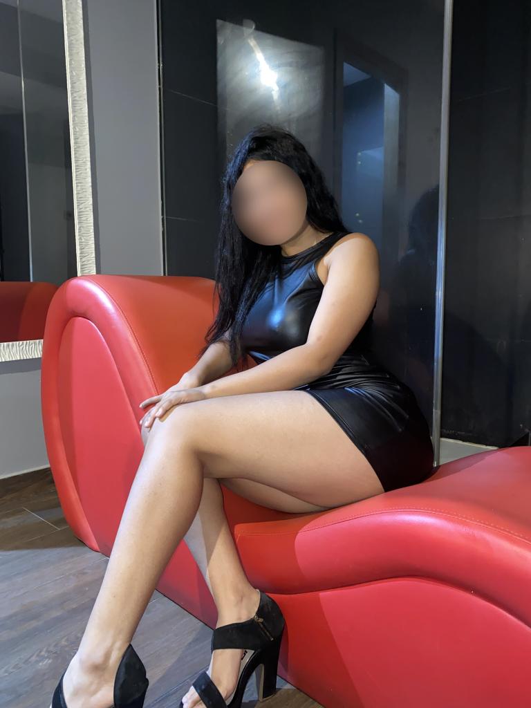 680726959: Chica busca chico en Madrid