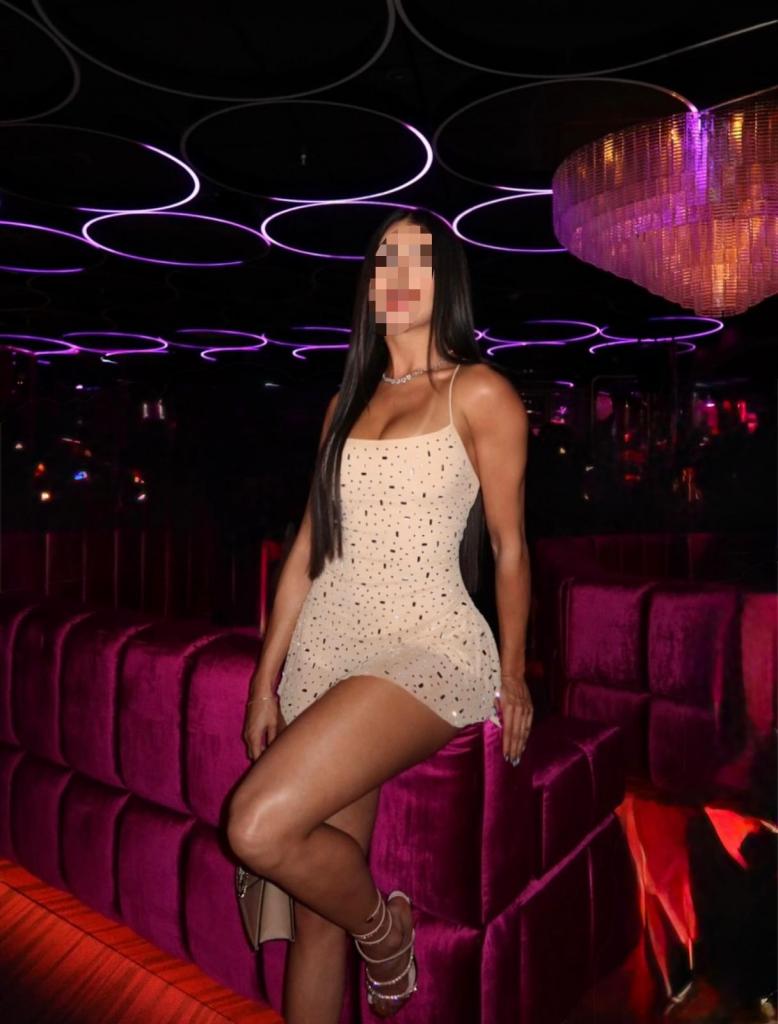 663146770: Chica busca chico en Huelva