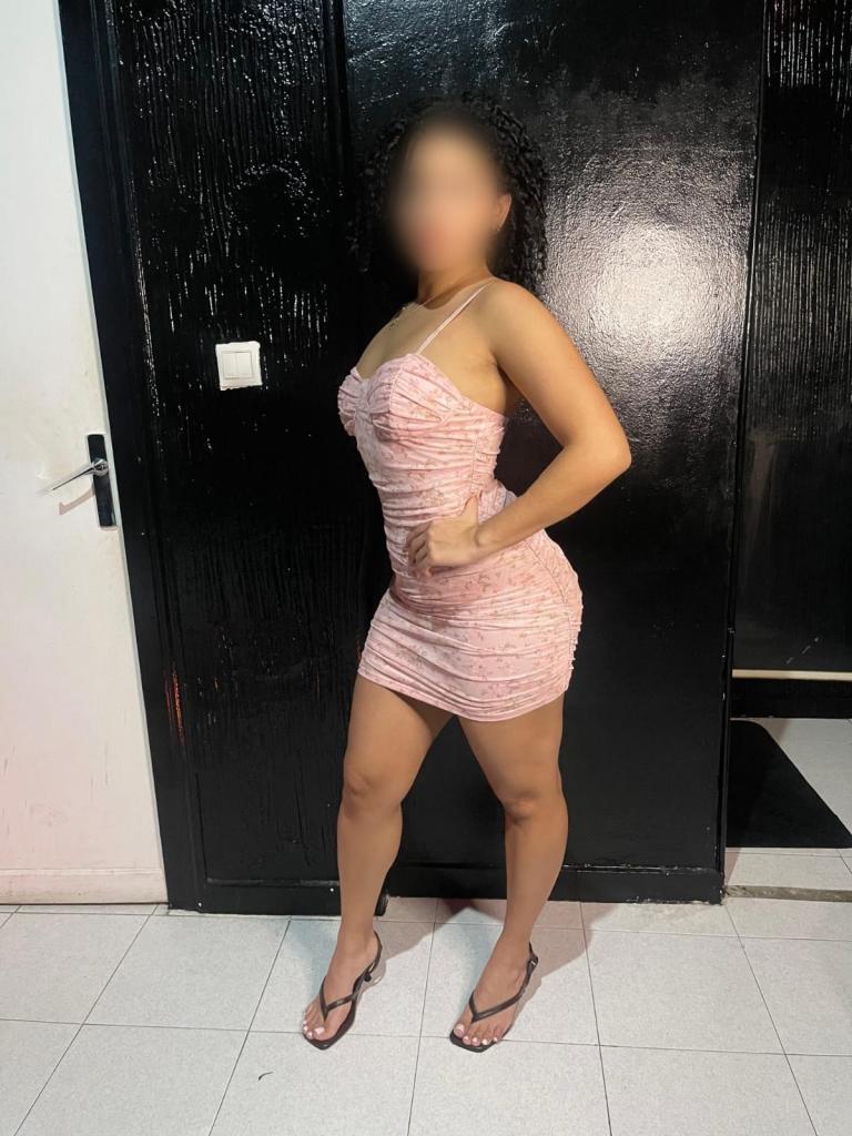 612236271: Chica busca chico en Madrid