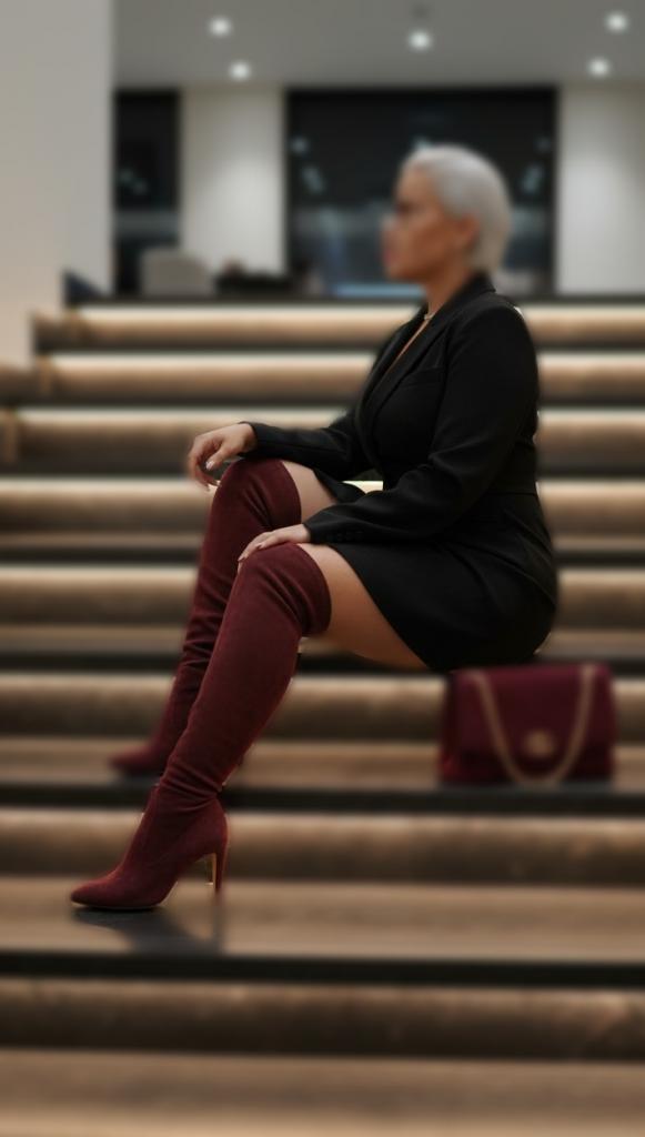 674058433: Chica busca chico en Granada