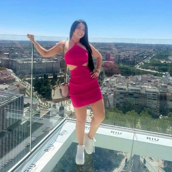 613888366: Chica busca chico en Alicante