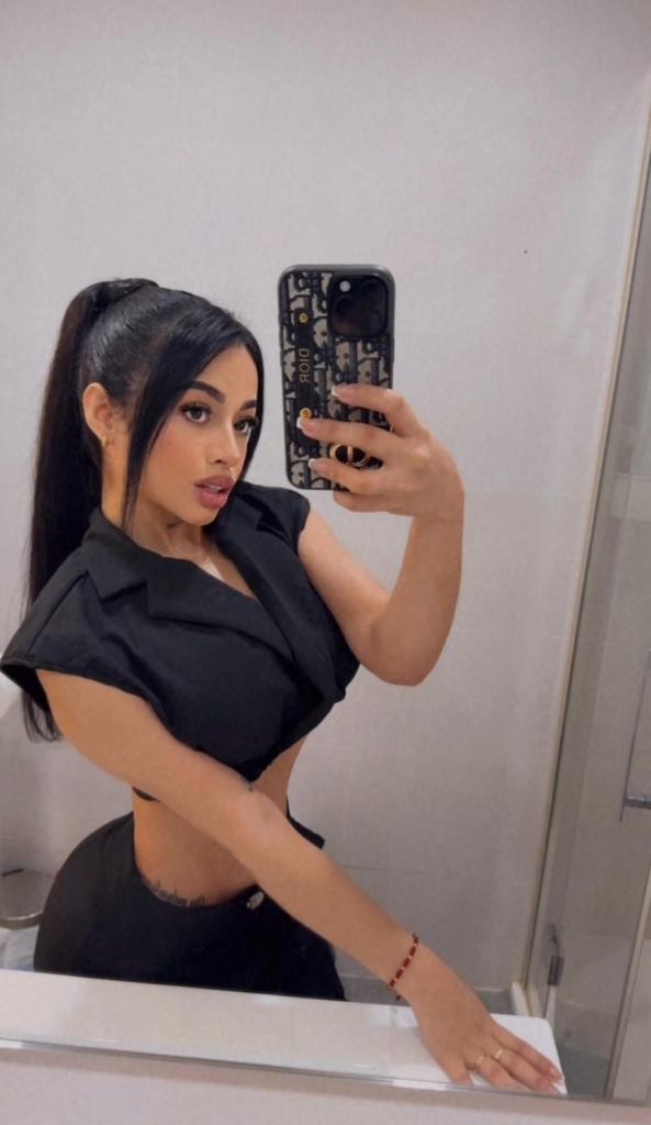 Chica busca chico en Cádiz: 