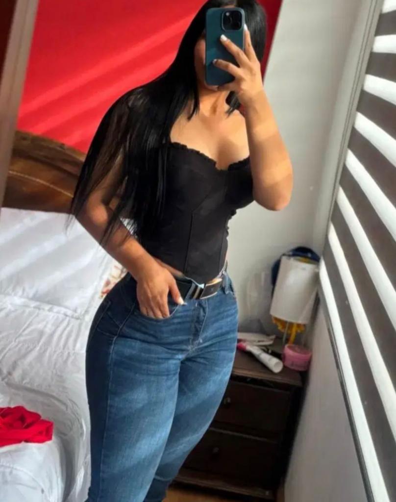 Chica busca chico en Granada: 