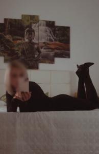 667603670: Chica busca chico en Madrid