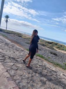 684786528: Chica busca chico en Tenerife