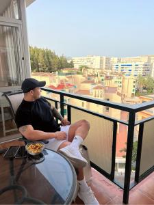 624722482: Chico busca chica en Barcelona