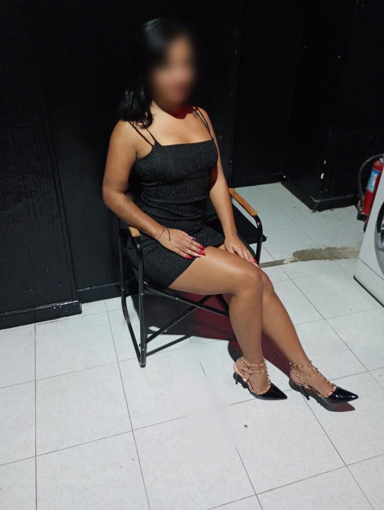 614969729: Chica busca chico en Madrid