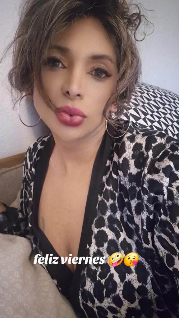 617448064: Transexual en Cáceres
