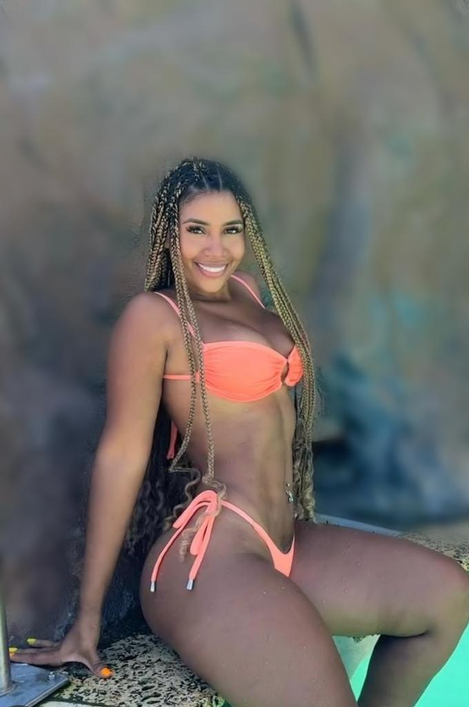 670689505: Chica busca chico en Tarragona