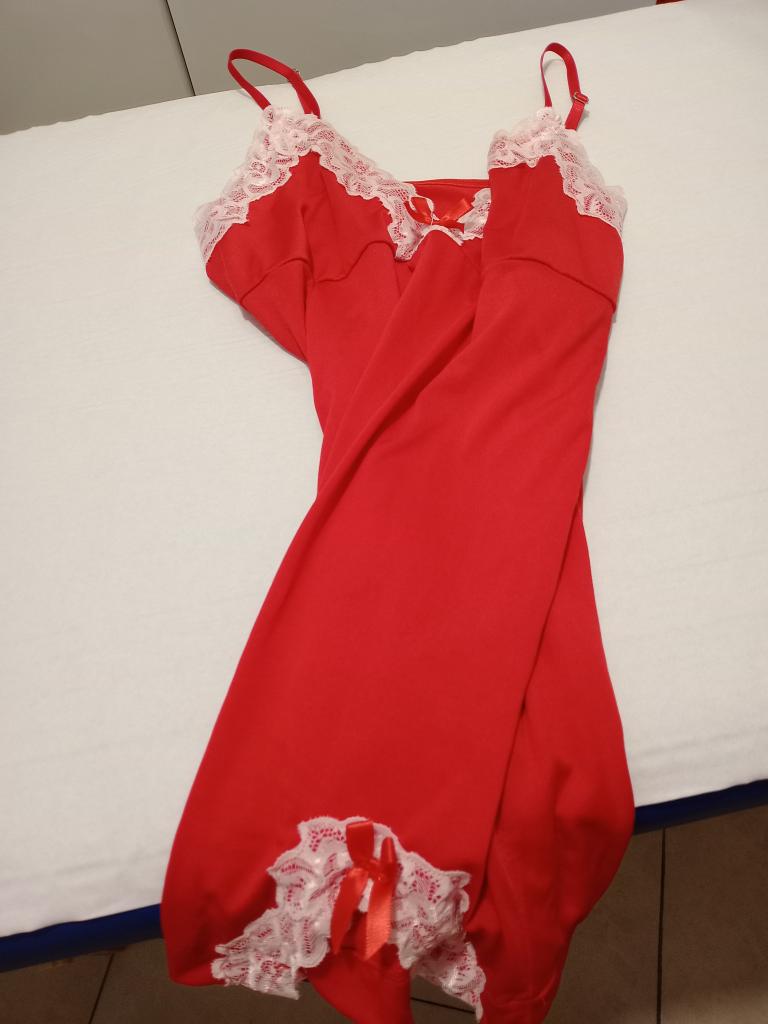 645087133: Chica busca chico en Barcelona