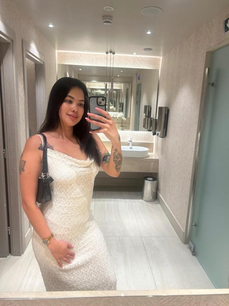 613444360: Chica busca chico en Madrid