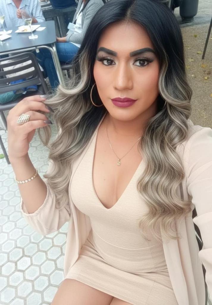 631499316: Travesti en Zaragoza