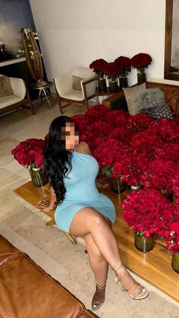 672593423: Chica busca chico en Tenerife