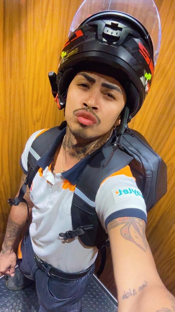 656400827: Chico busca chica en Valencia