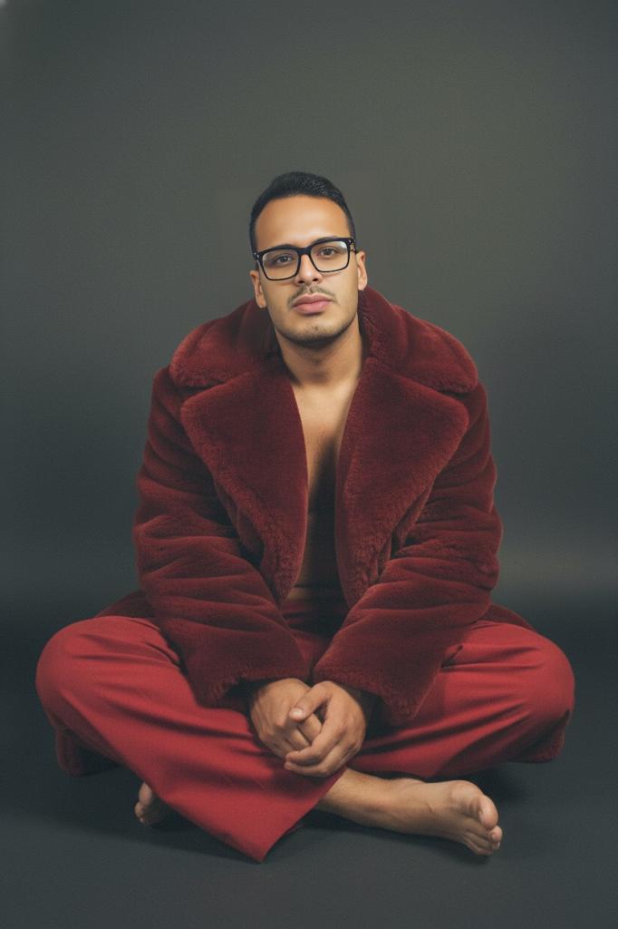 Chico busca chica en Ibiza: 