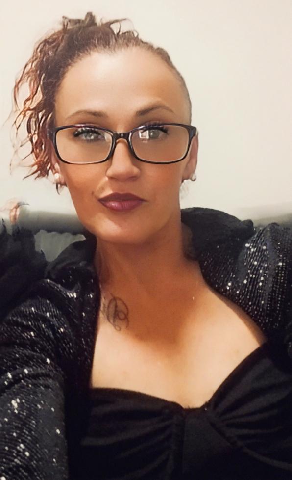 672593466: Chica busca chico en Murcia