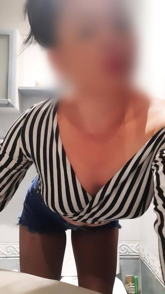 624073465: Chica busca chico en Granada