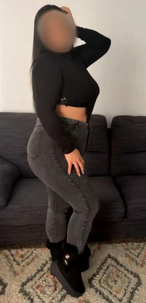 655811447: Chica busca chico en Murcia