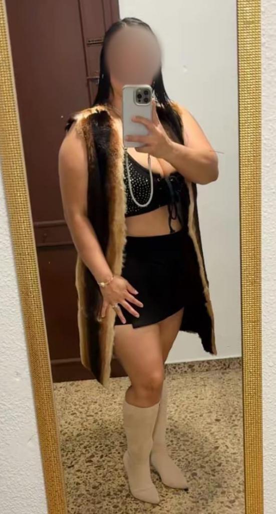 655811447: Chica busca chico en Murcia