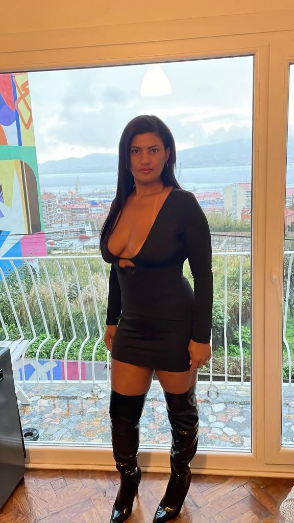 624440608: Chica busca chico en Pontevedra