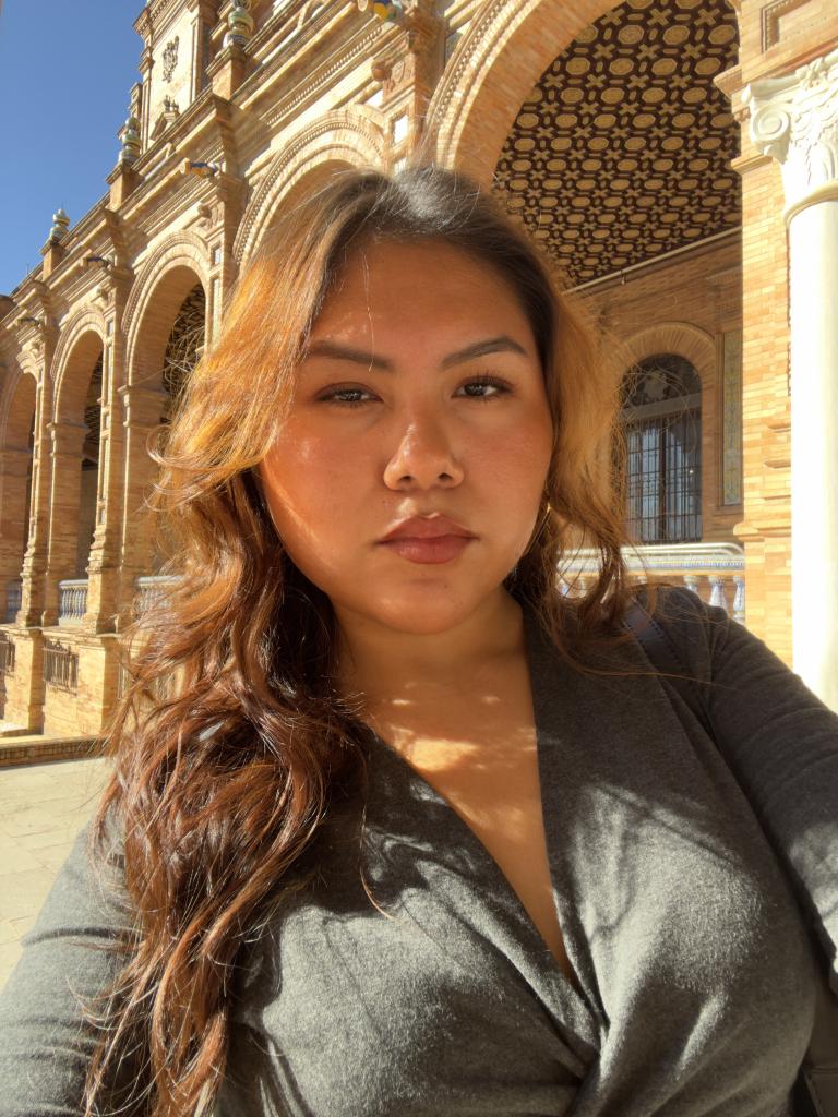 614688124: Chica busca chico en Sevilla