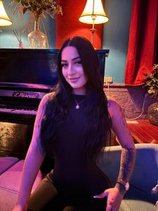 603398319: Chica busca chico en Valencia