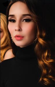 627799550: Travesti en León