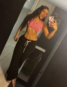 613426467: Chica busca chico en Málaga