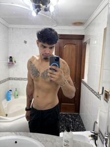 617950806: Chico busca chica en Granada