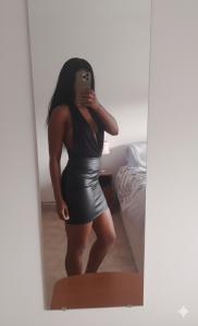 604195643: Chica busca chico en Pontevedra