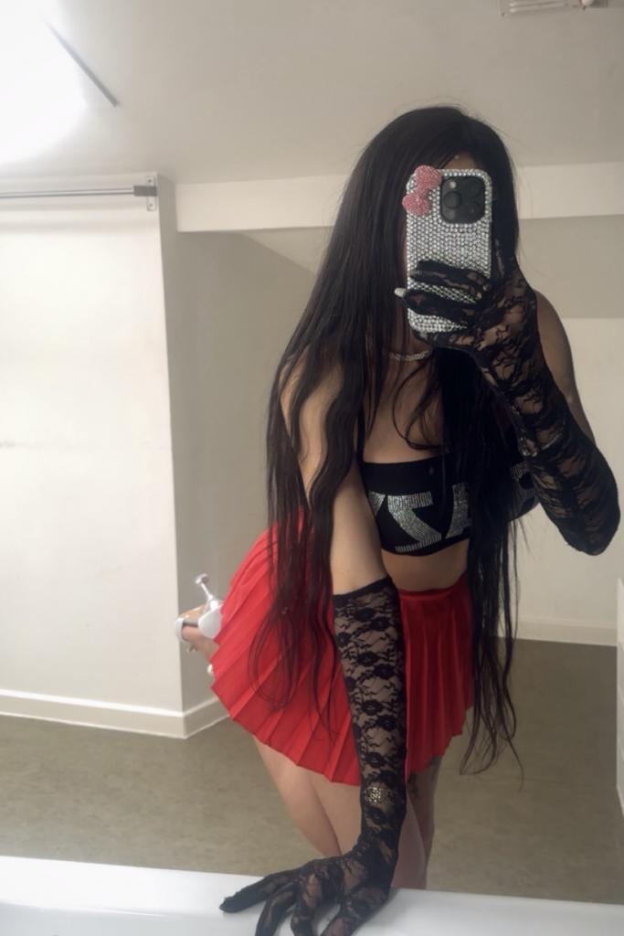 674569300: Transexual en Barcelona