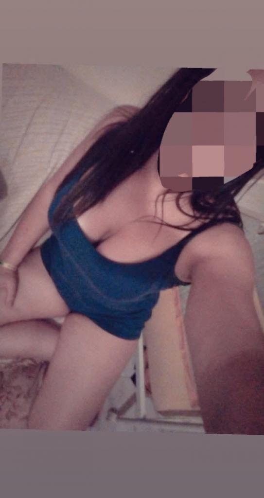 624691526: Chica busca chico en Sevilla