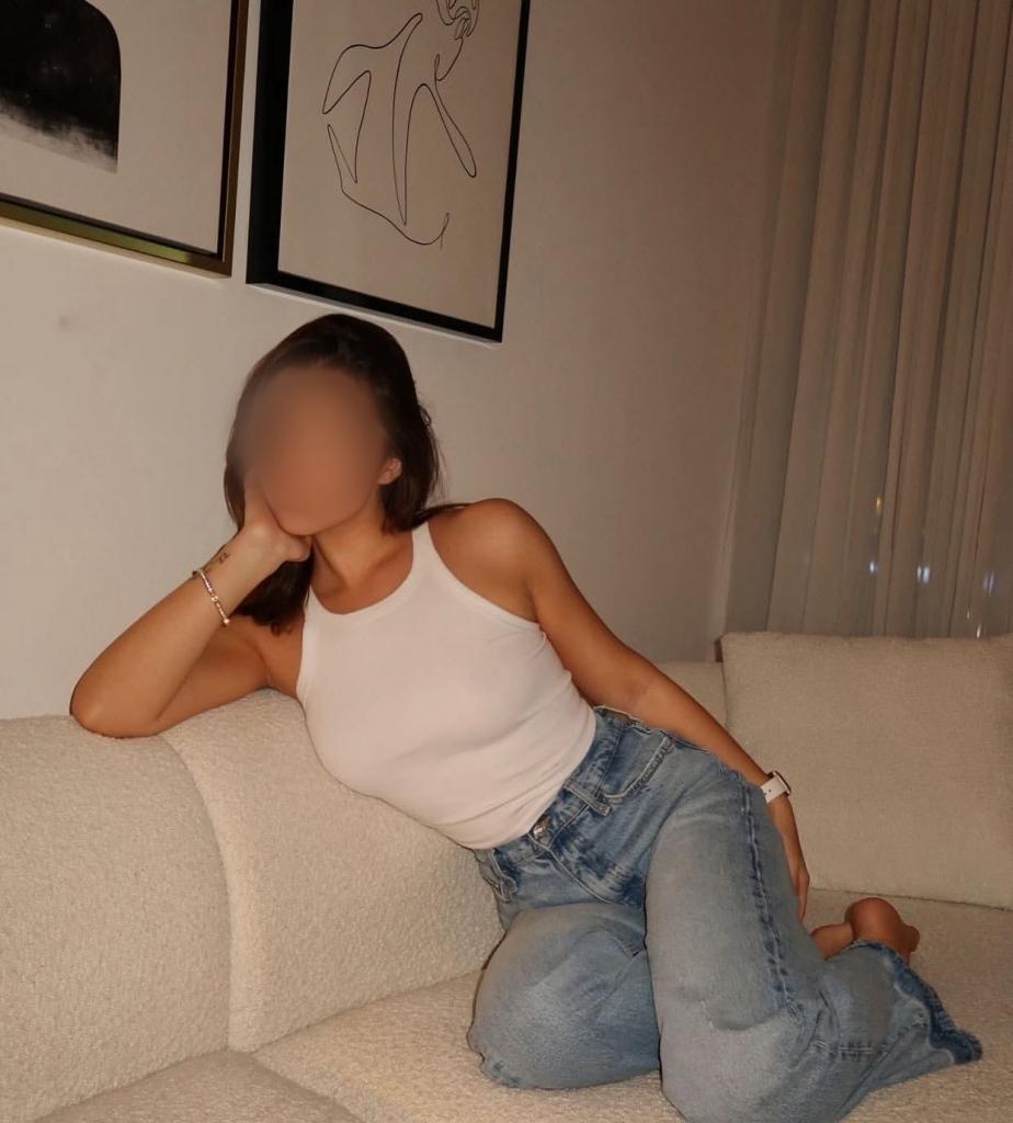 641277820: Chica busca chico en Almería