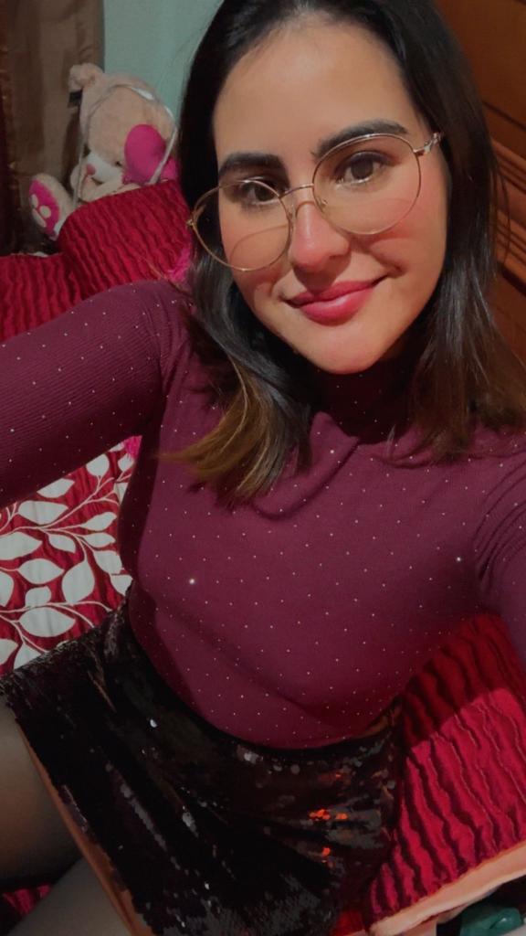 689686597: Chica busca chico en Málaga