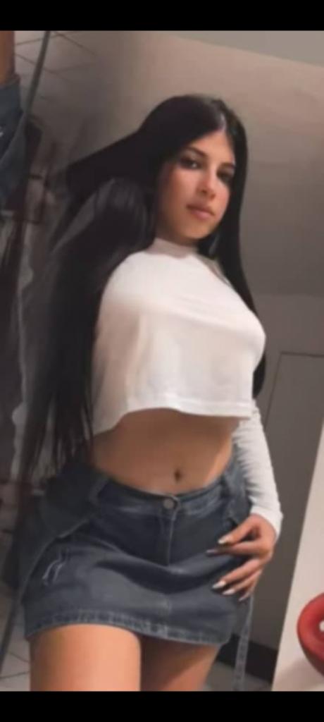 631284060: Chica busca chico en Murcia