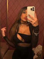 742063629: Chica busca chico en Sevilla