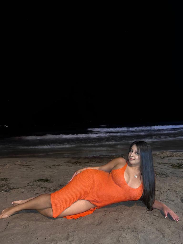 677276669: Chica busca chico en Madrid