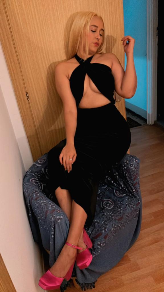 Chica busca chico en Tenerife: 