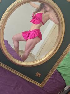 615584125: Chica busca chico en Sevilla