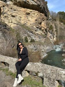 633413428: Chica busca chico en Navarra