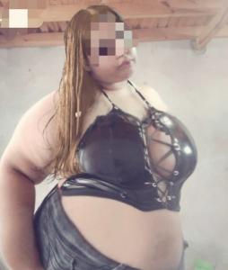644688355: Chica busca chico en Granada