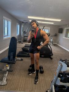 638068445: Chico busca chica en Málaga