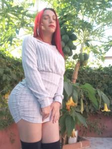 614116157: Chica busca chico en Gerona