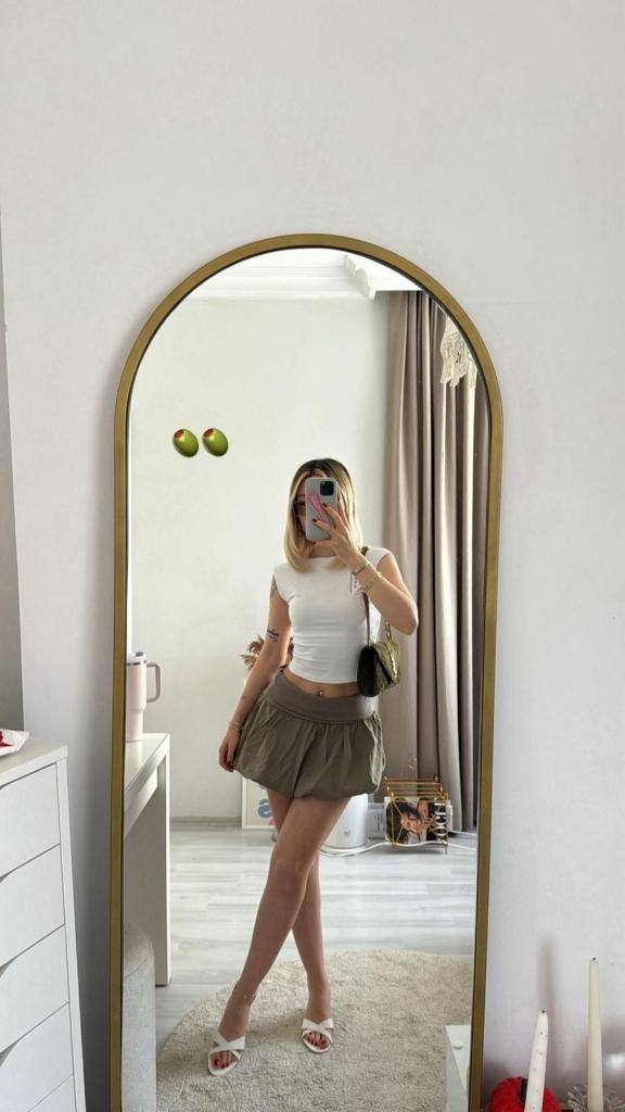 Chica busca chico en Sevilla: 