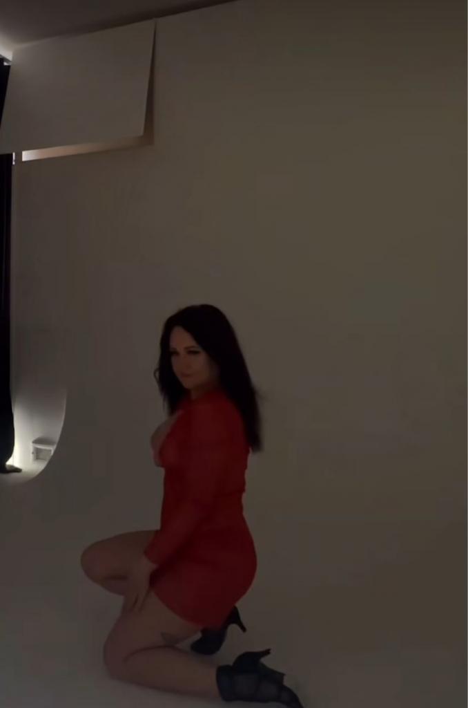 624356589: Chica busca chico en Albacete